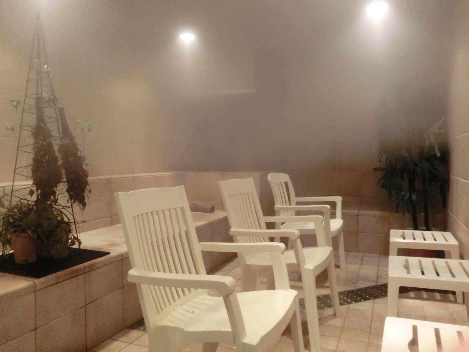 Wellbe Meieki Nagoya Exteriör bild